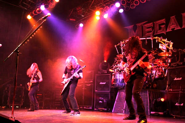 Megadeth – Starke Musiker, aber keine echte Band. – 