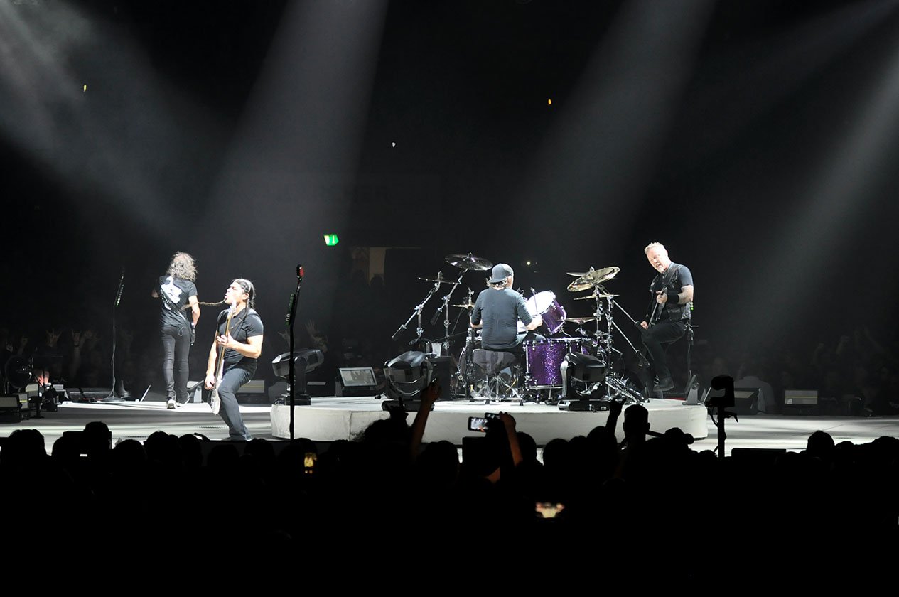 Ein intimer und intensiver Auftritt vor 15.000 Zuschauern. – Selten so nah beieinander: Metallica.