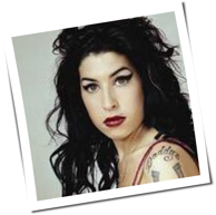 Amy Winehouse: Mit Blaulicht in die Notaufnahme