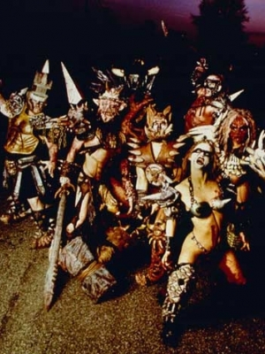 GWAR: Silikontruppe mit Pet Shop Boys-Cover