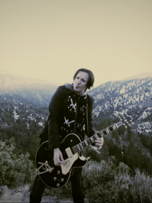 MGT & Ville Valo: Video zum ABBA-Song 