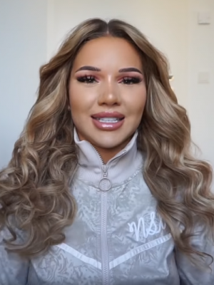 Shirin David: Das eigene Spiegelbild als Vorbild