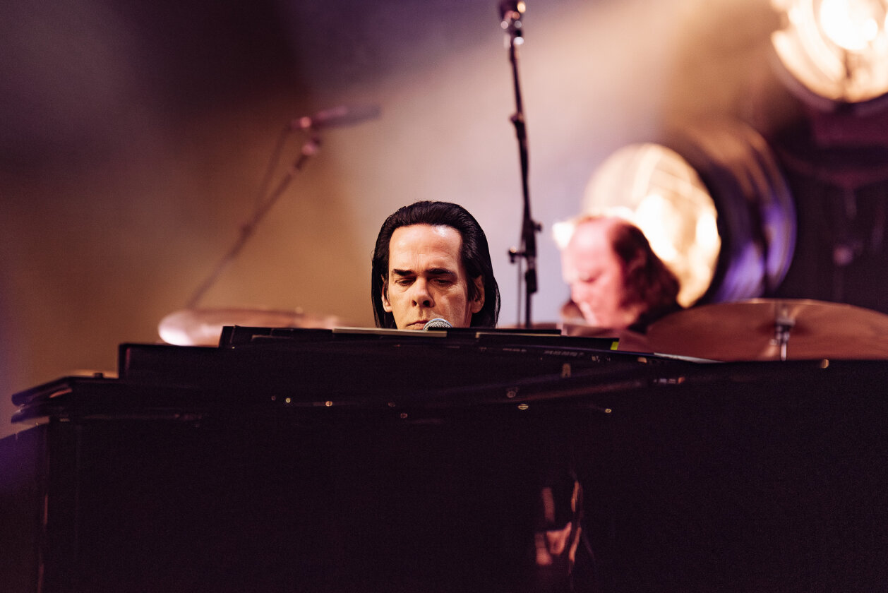 Der britische Alternative-Star und seine Band luden zur Messe. Und das Volk kam. – Nick Cave.