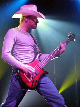 Nickelback – Mike Kroeger on bass