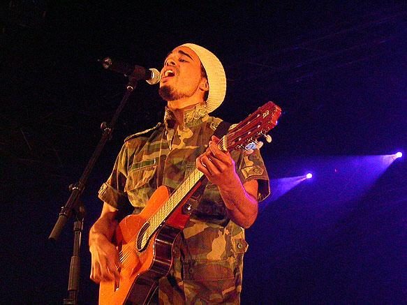 Die Tournee-Karawane zeltet am Bodensee - Patrice live 2005. – Patrice live - Zeltfestival Konstanz 2005.