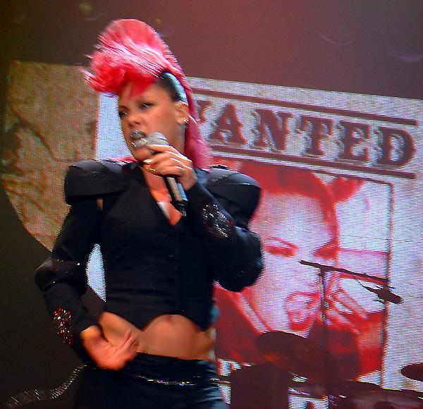 Pink – Pink live in Stuttgart 2004