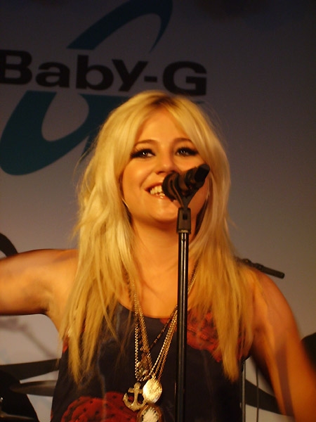 Pixie Lott – Der MySpace-Sprössling bringt frischen Soulpop nach Berlin. – ... erst Londoner Fans nach Berlin ...