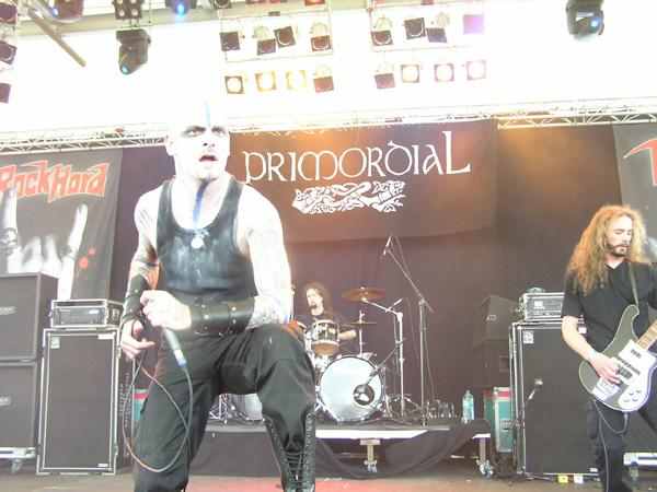 Primordial – Die Pagan Metaller sind bei Sonnenschein nicht ganz so spannend. – 