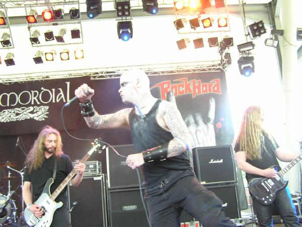 Primordial – Die Pagan Metaller sind bei Sonnenschein nicht ganz so spannend. – 