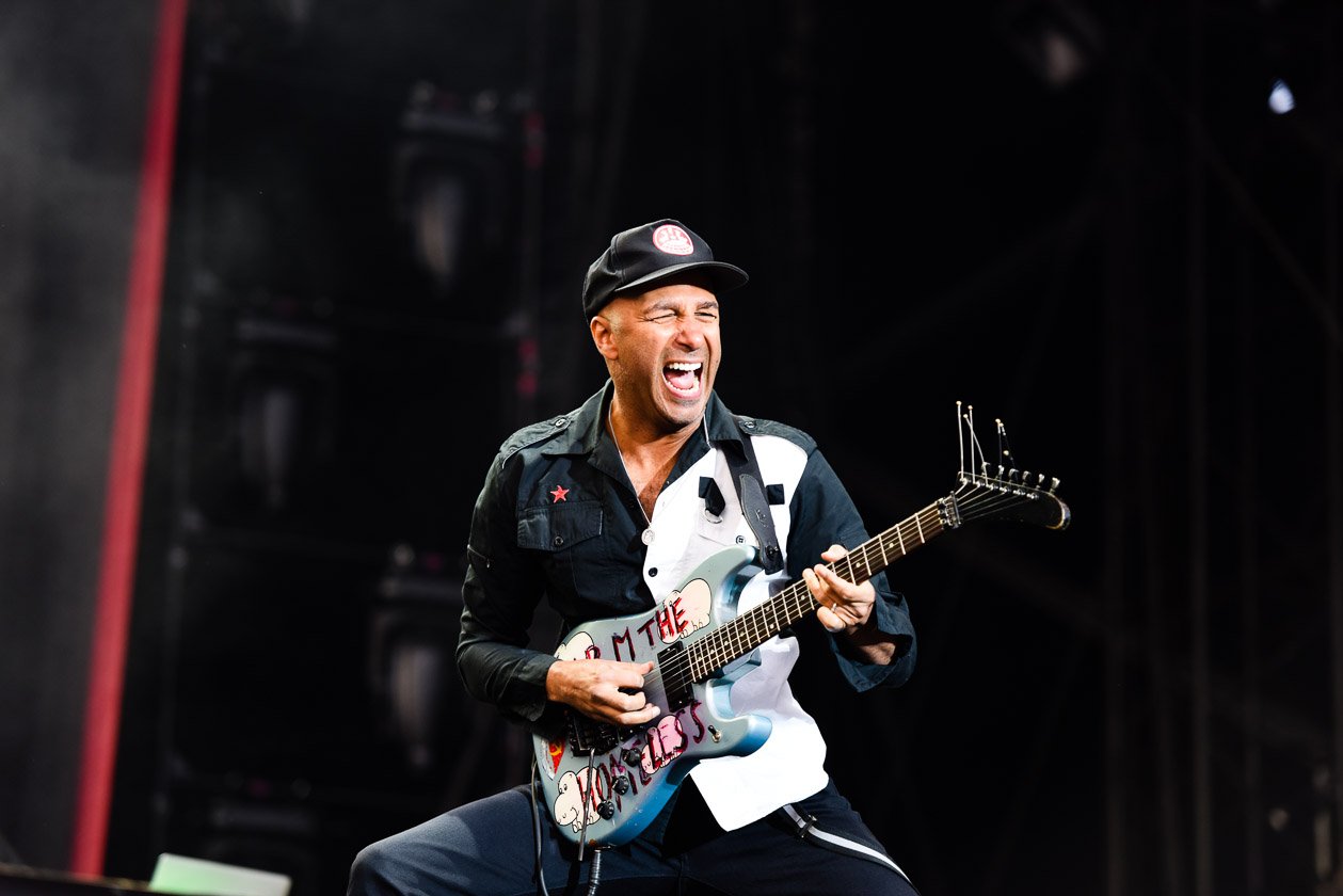 Prophets Of Rage – RATM + Public Enemx + Cypress Hill stürmen die Bühne. – Tom Morello ...