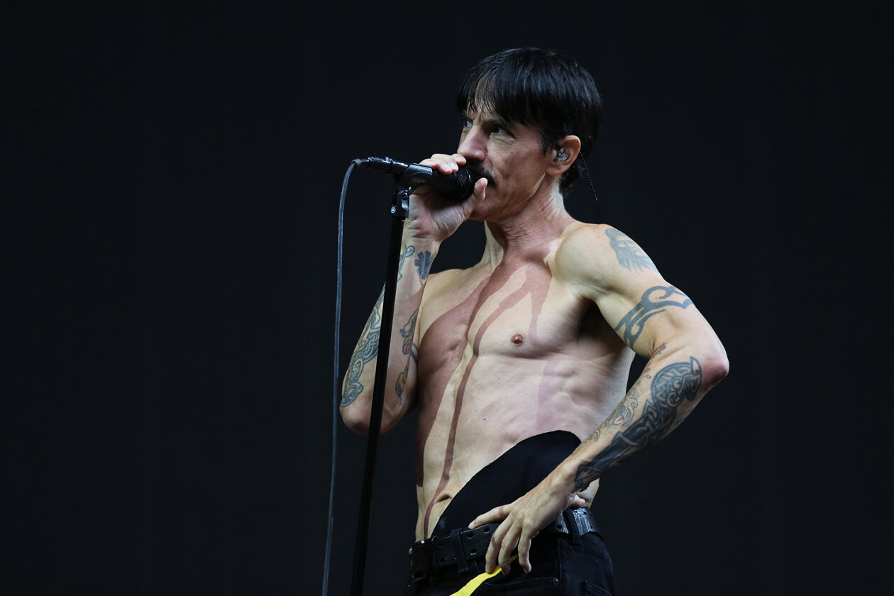 Red Hot Chili Peppers – Anthony Kiedis.