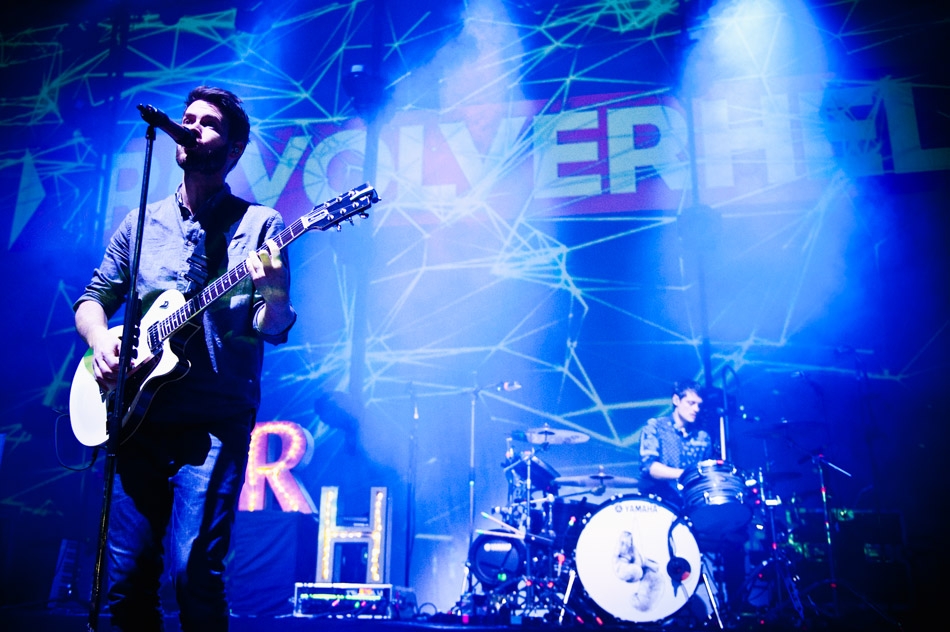 Revolverheld – On stage in der Phoenixhalle Mainz.