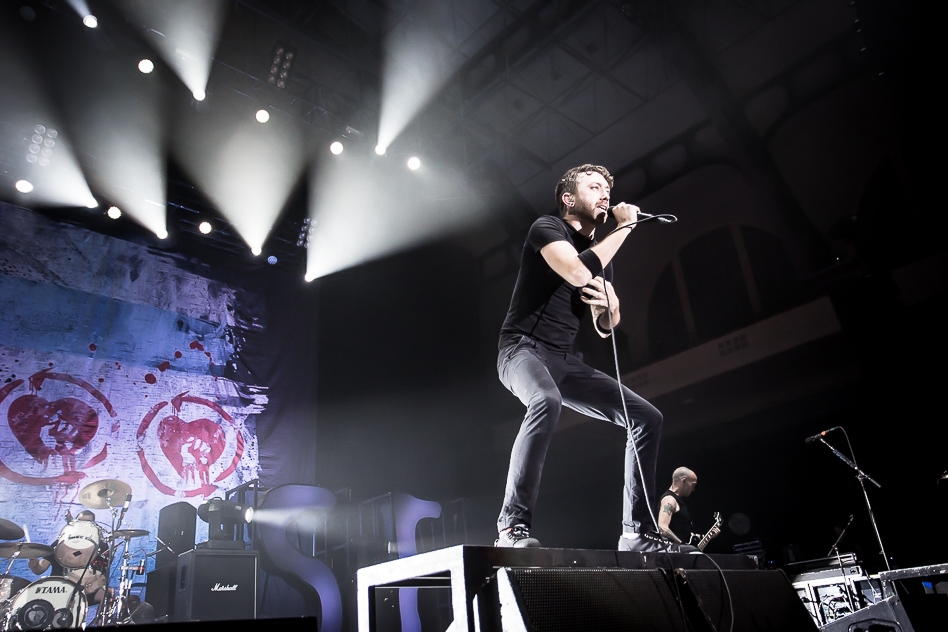 Rise Against – Die "Black Market"-Tour machte Halt am  Main. – Tim in der Festhalle.