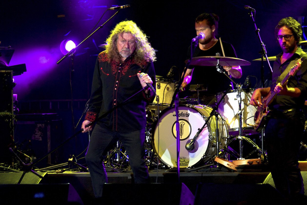 Robert Plant – Der ehemalige Led Zeppelin-Sänger auf dem Schlossplatz. 