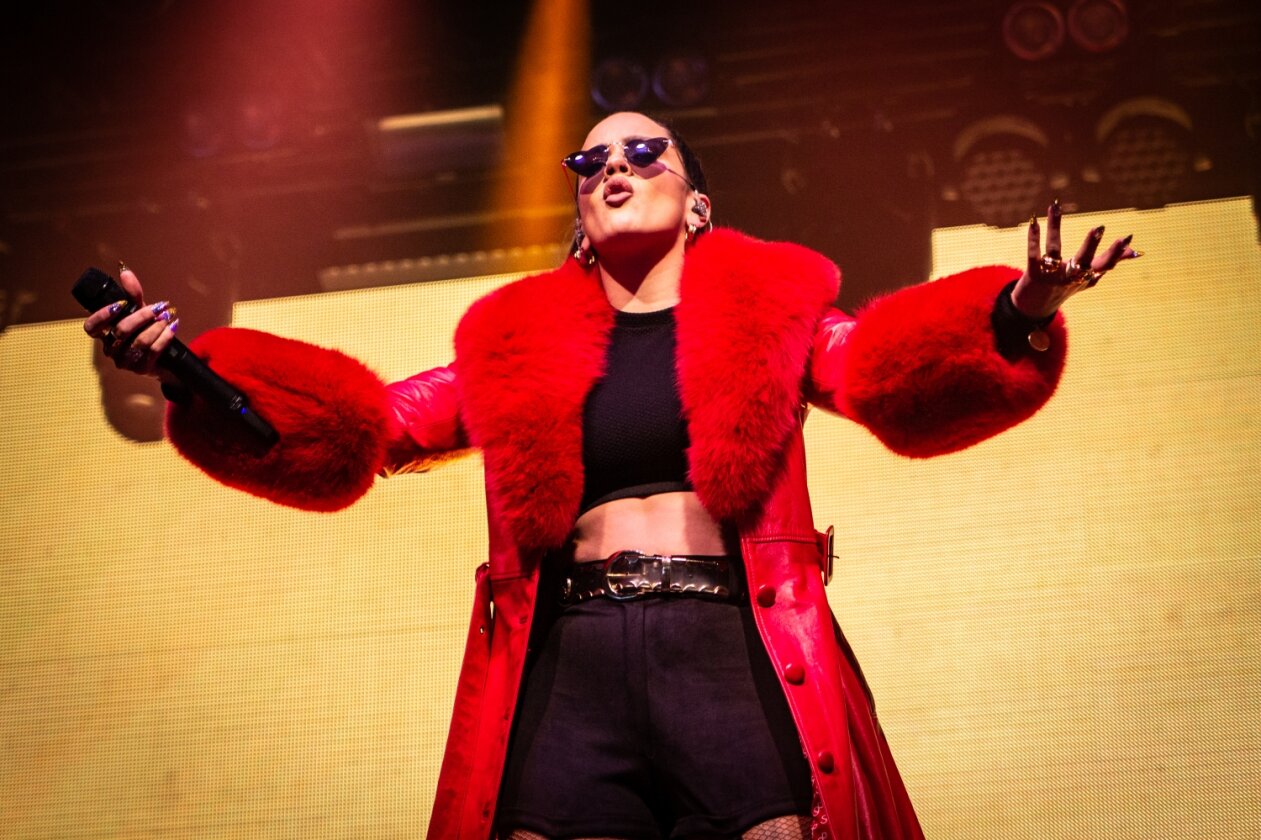Rosalía – Rosalía beim Roskilde Festival 2019.