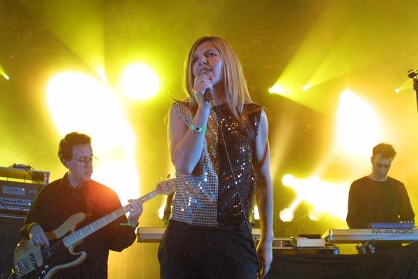 Saint Etienne – Die britische Edel-Pop-Band live im Kölner Jugendpark. – 