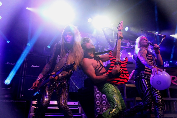 For real: Hairspray-Metal im Gibson. – Steel Panther.