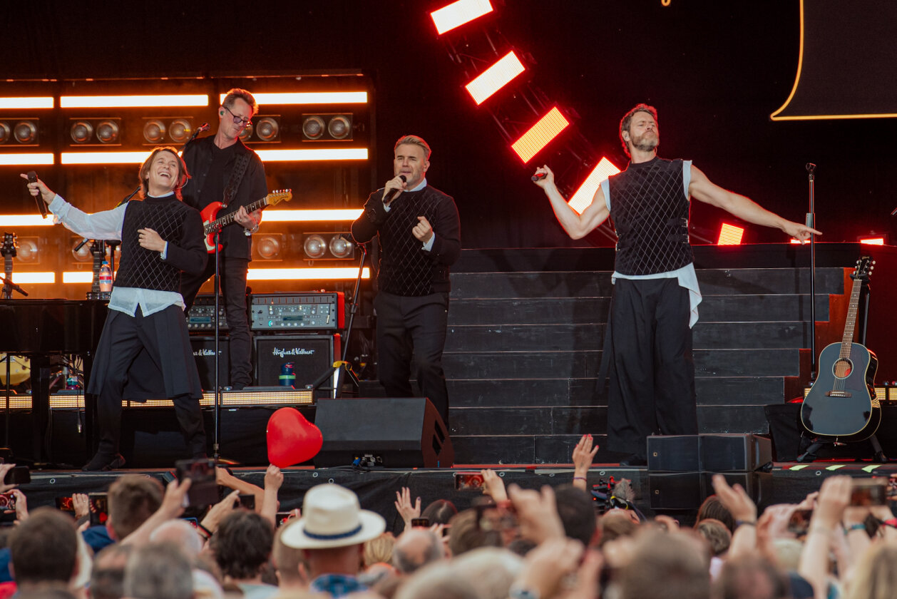 Die Boygroup-Sensation der 90er auf “This Life Under The Stars” Tour. – Take That.