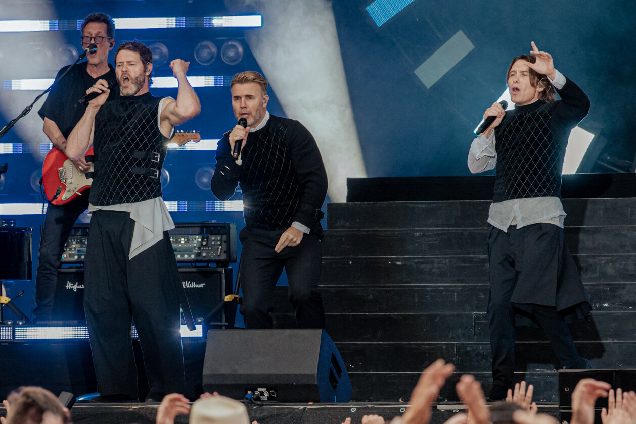 Die Boygroup-Sensation der 90er auf “This Life Under The Stars” Tour. – Take That.