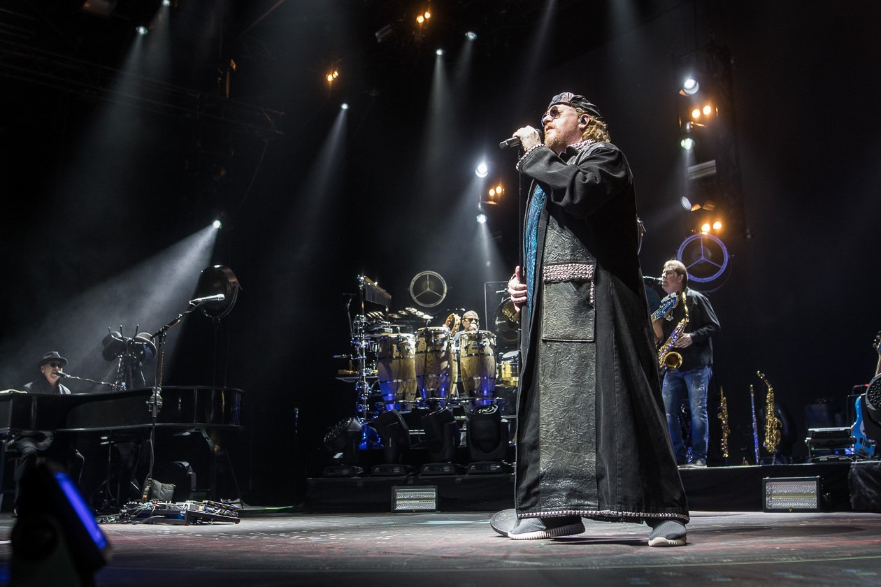 Toto – Toto on stage.
