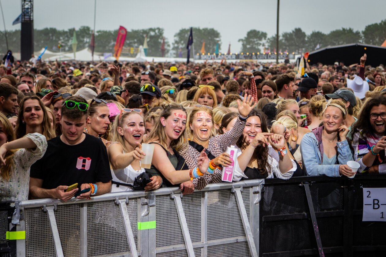 Tove Lo – Schwedens Superstar auf der Orange Stage. – Fan Dedication.