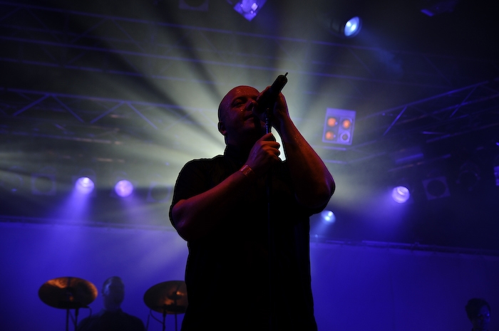 Als Headliner sorgten VNV wie gewohnt für beste Unterhaltung. – Ronan Harris von VNV Nation