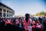 Der Sommer gibt dem feierwütigen Publikum noch mal alles., Lollapalooza, 2024 | © laut.de (Fotograf: Rainer Keuenhof)