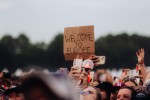 Der Sommer gibt dem feierwütigen Publikum noch mal alles., Lollapalooza, 2024 | © laut.de (Fotograf: Rainer Keuenhof)