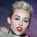 Miley Cyrus - Als Erdbeere bei 