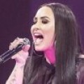 Demi Lovato - Koop mit Verschwörungs-Plattform